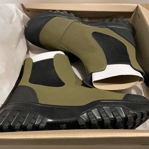 COPY - Women’s 5.5 Waterproof Magda Boot from WODEN in color dark olive